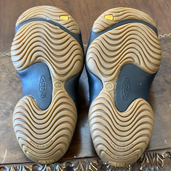 KEEN Yogui Arts Clogs / slip on - Picture 7 of 11